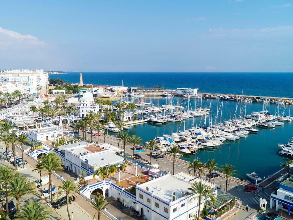 Urbanizacion Puerto Paraiso Estepona Exteriér fotografie